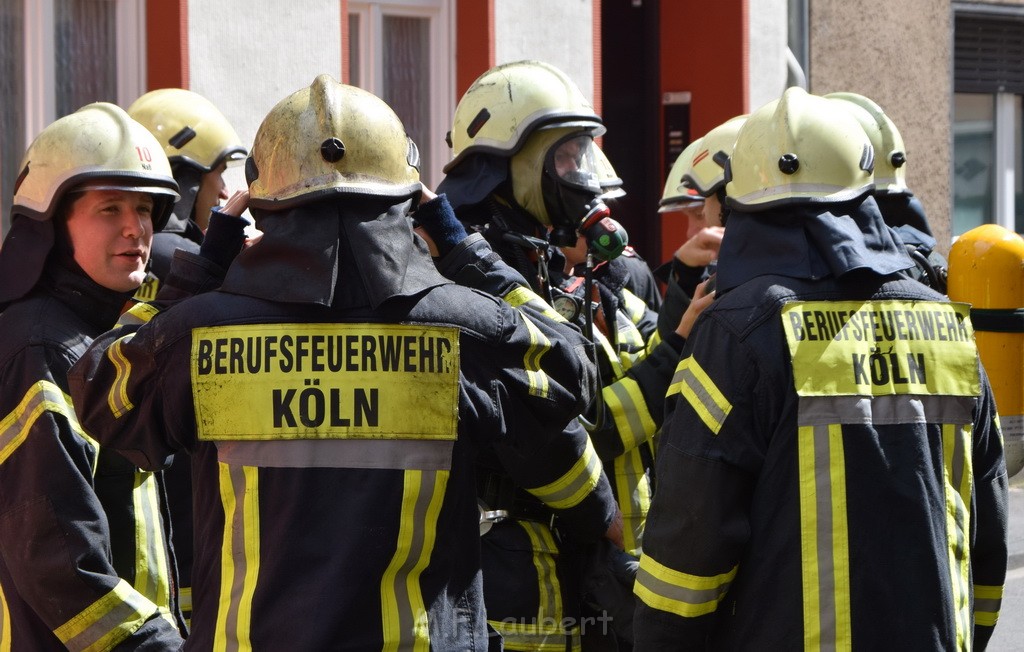 Feuer 1 Kellerbrand Koeln Deutz Grabengasse P066.JPG - Miklos Laubert